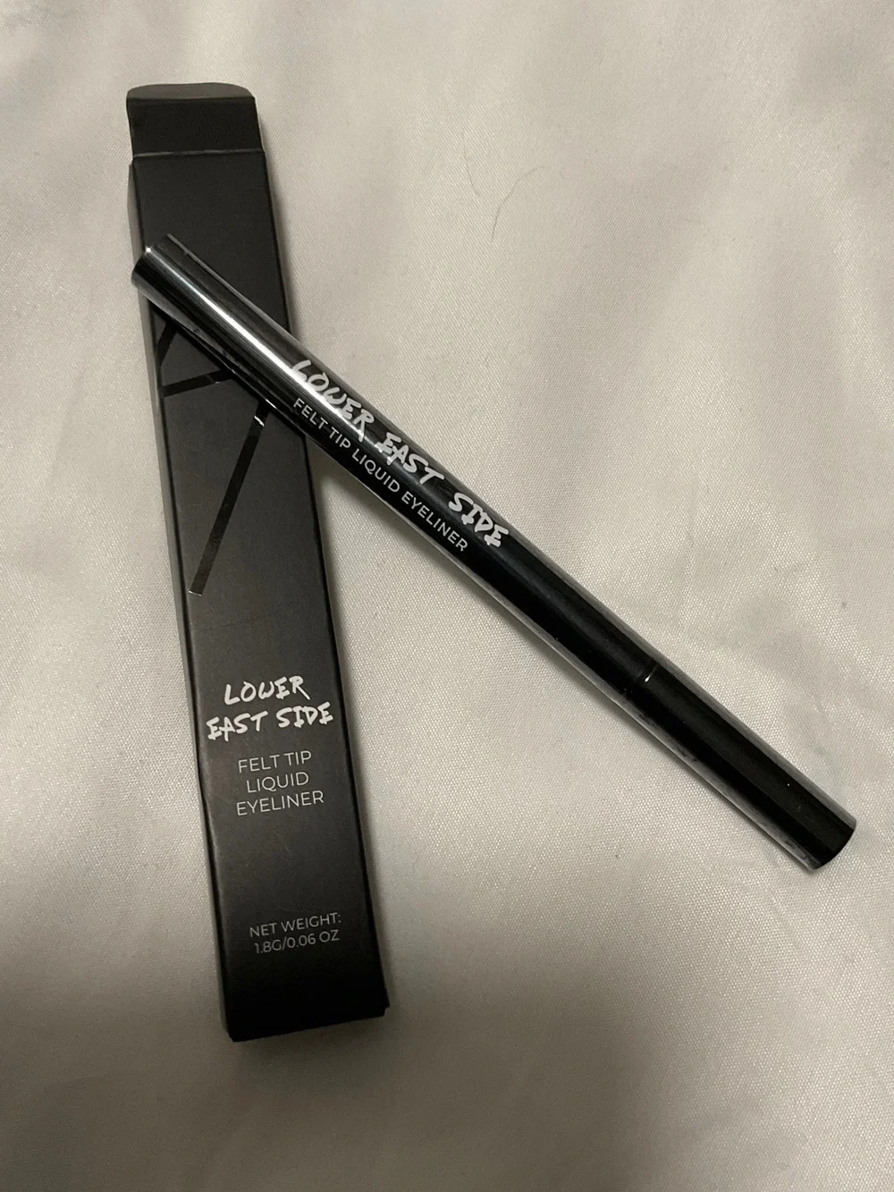 LOWER EAST SIDE Black Felt-Tip Liquid Eyeliner
